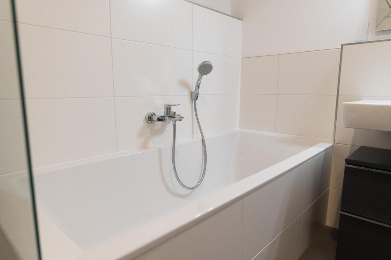 Ferienwohnung Bergsonne Mit Sonnenbalkon Und Tiefgaragen Parkplatz Bad Ischl Eksteriør billede