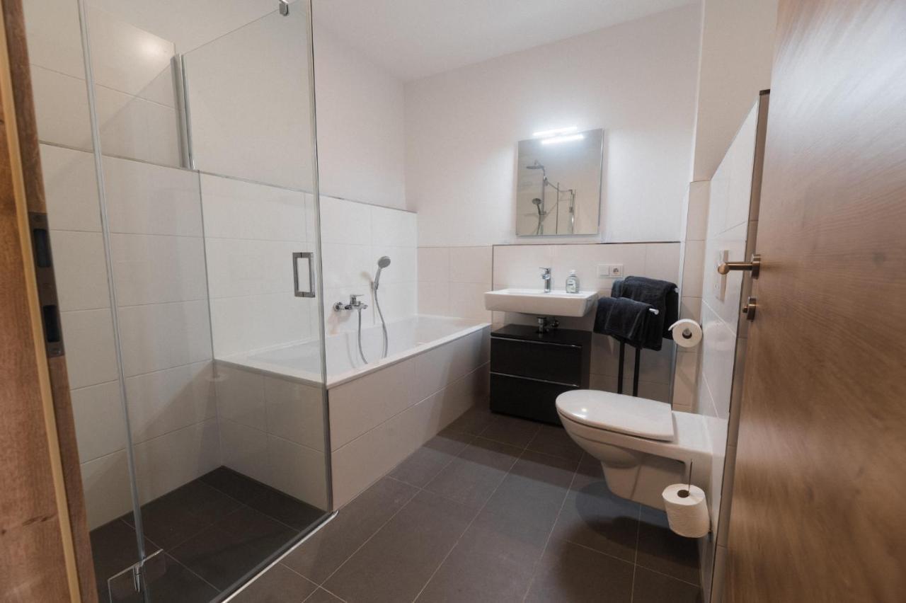Ferienwohnung Bergsonne Mit Sonnenbalkon Und Tiefgaragen Parkplatz Bad Ischl Eksteriør billede